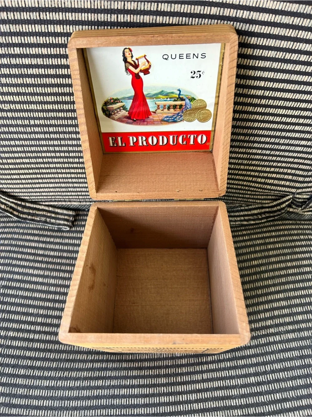 Vintage El Producto Wooden Cigar Box Rustic Collectible Decor Man Cave Farmhouse